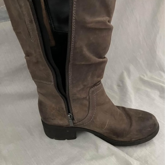 Women’s 7 Clarks slate :brownish grey Leather Bootsside zip - Picture 10 of 11